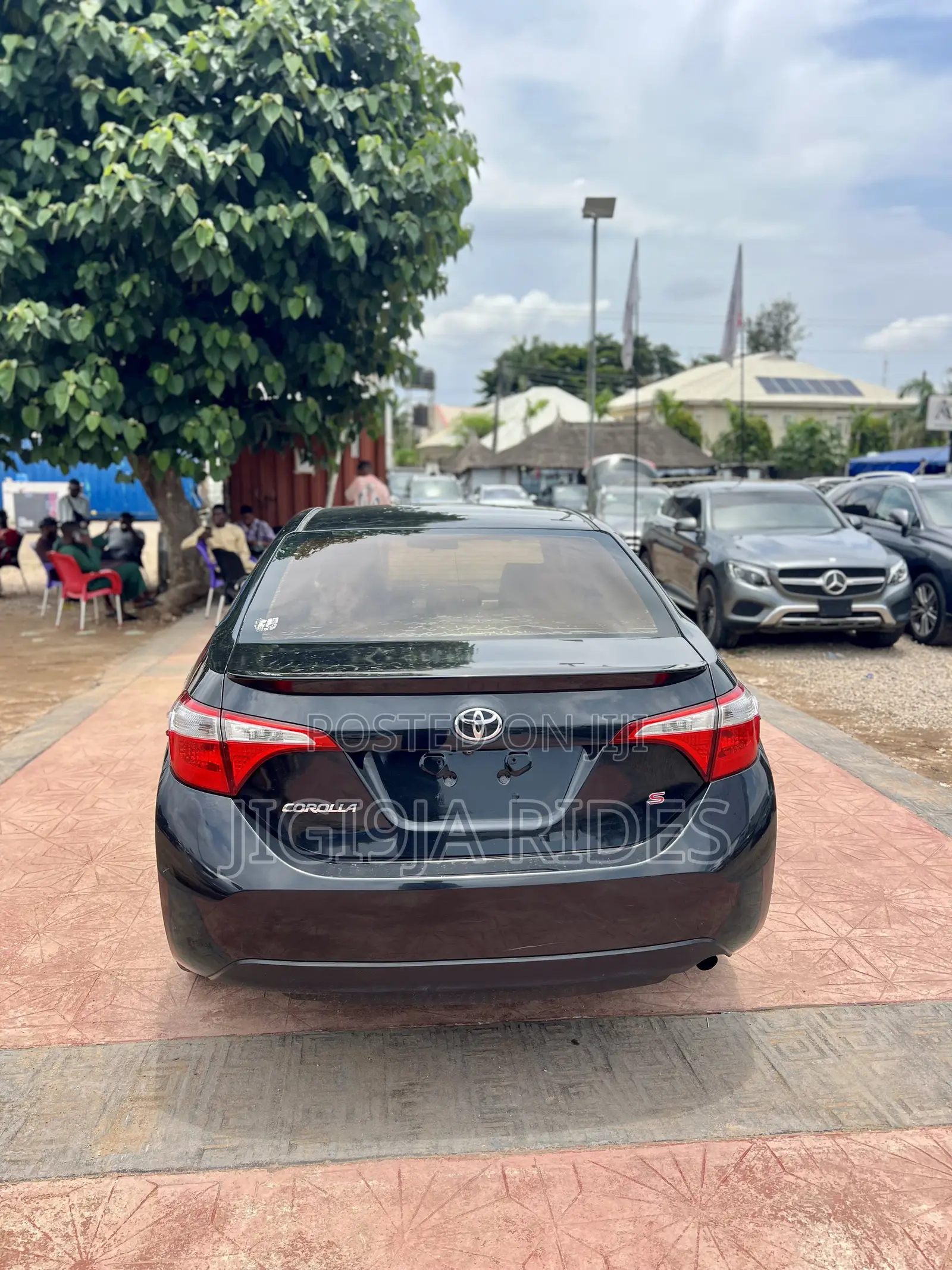 Toyota Corolla 2015 Black
