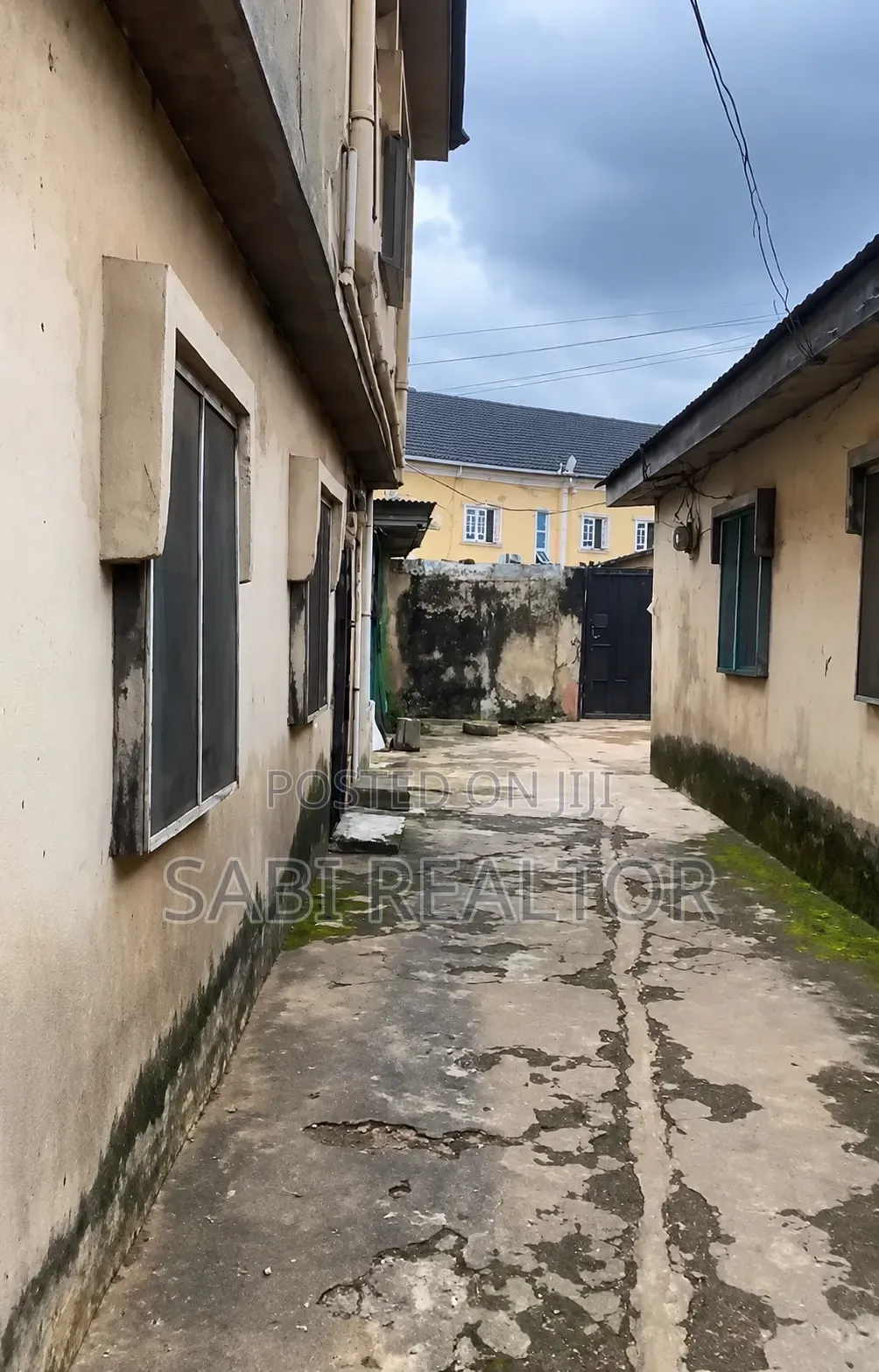 Furnished 2bdrm Block of Flats in Igando / Ikotun/Igando for sale