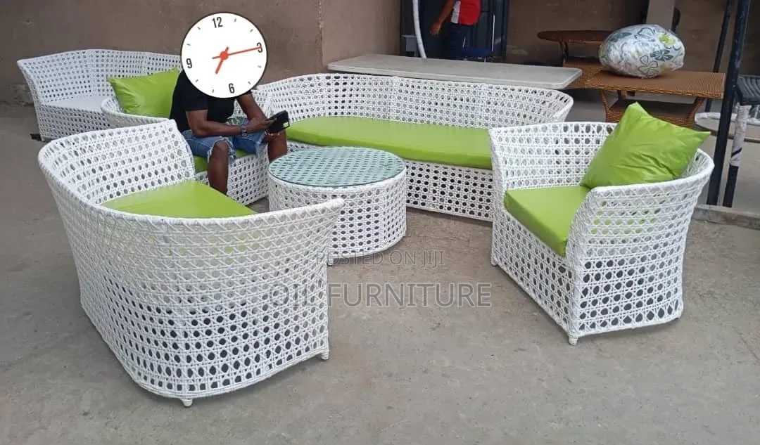 Luxury 7-Seater Outdoor Rattan Sofa Set With Green Cushions