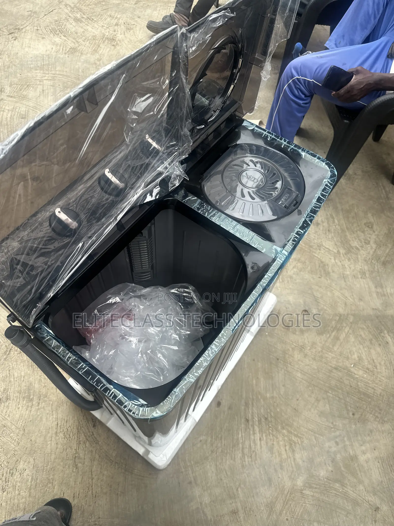 LG Twin Tub Washing Appliance P800R3AGNC – Jet Black