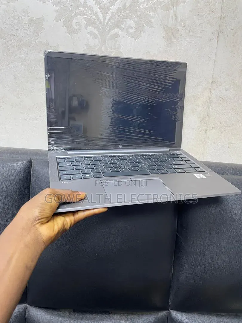 Laptop HP ZBook Firefly 14 G7 32GB Intel Core i7 SSD 256GB