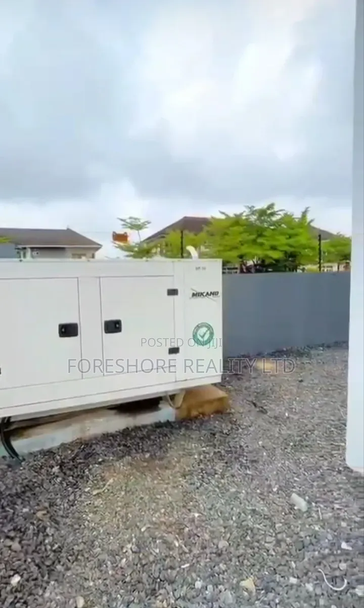 Furnished 5bdrm Duplex in Pinook, Osapa london for sale