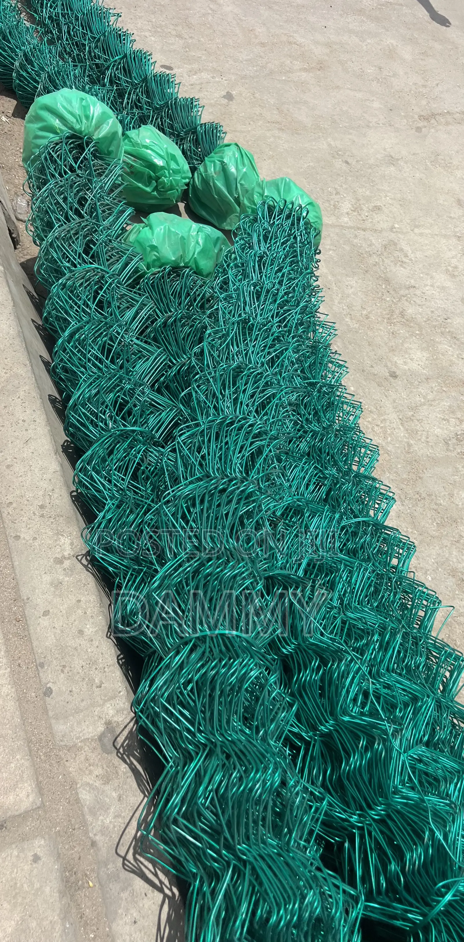 Green PVC-coated Chain-Link Fence Wire Mesh