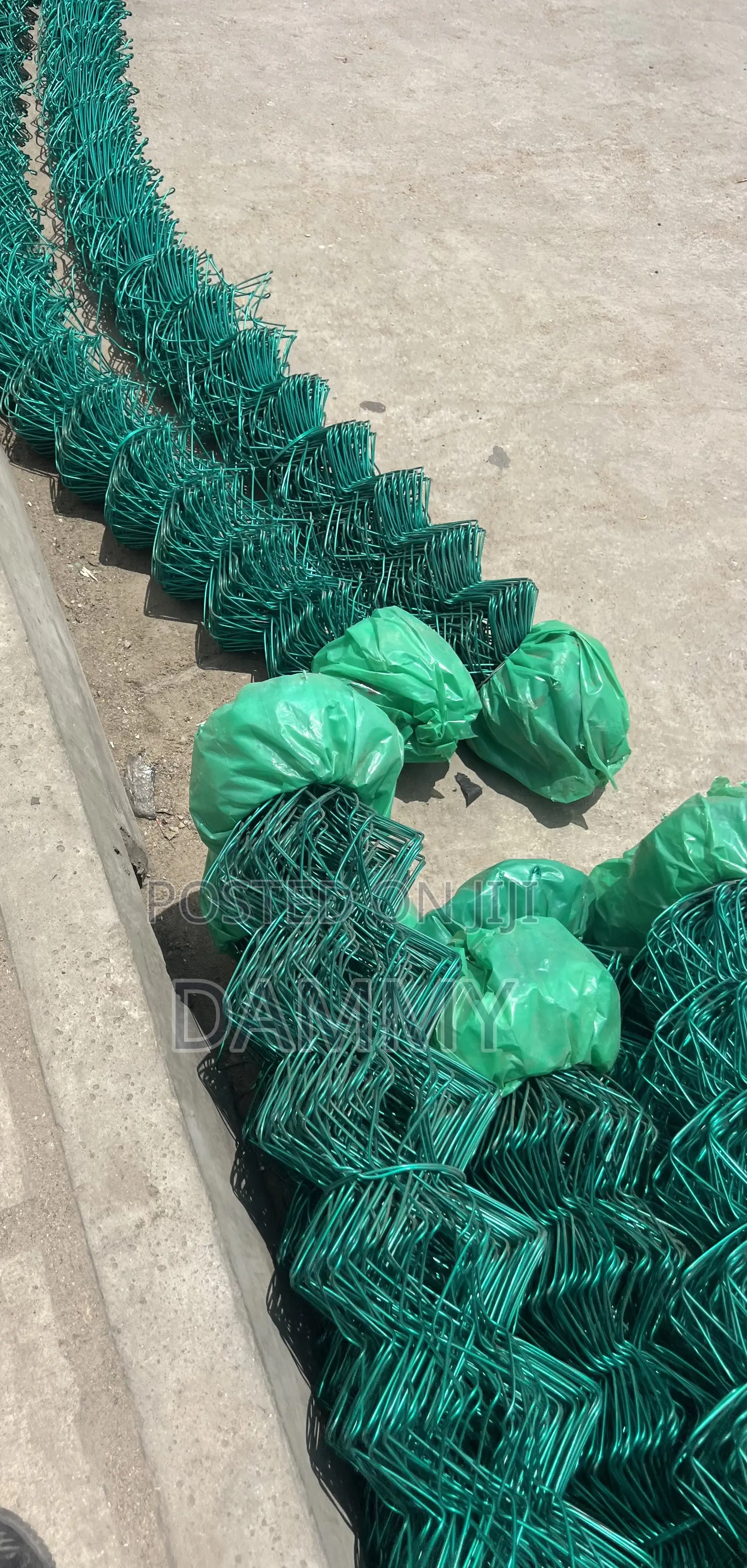 Green PVC-coated Chain-Link Fence Wire Mesh