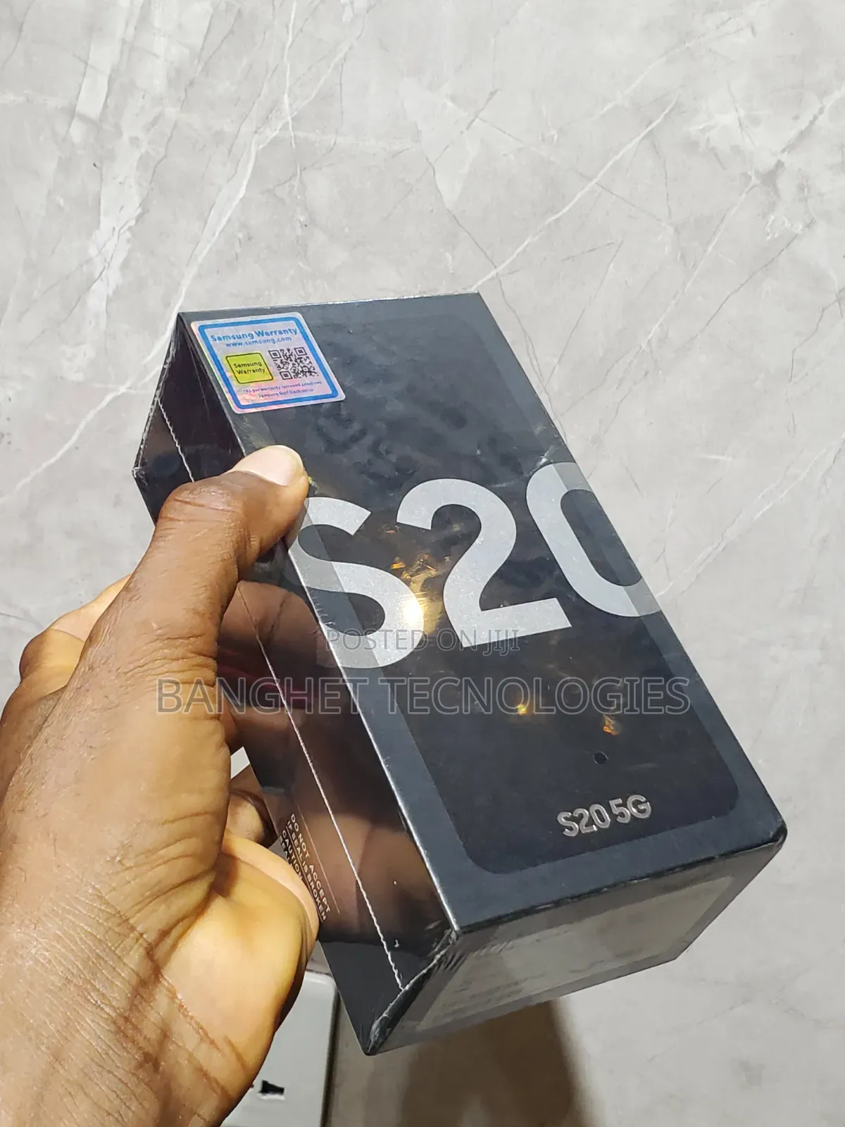 New Samsung Galaxy S20 128 GB Black