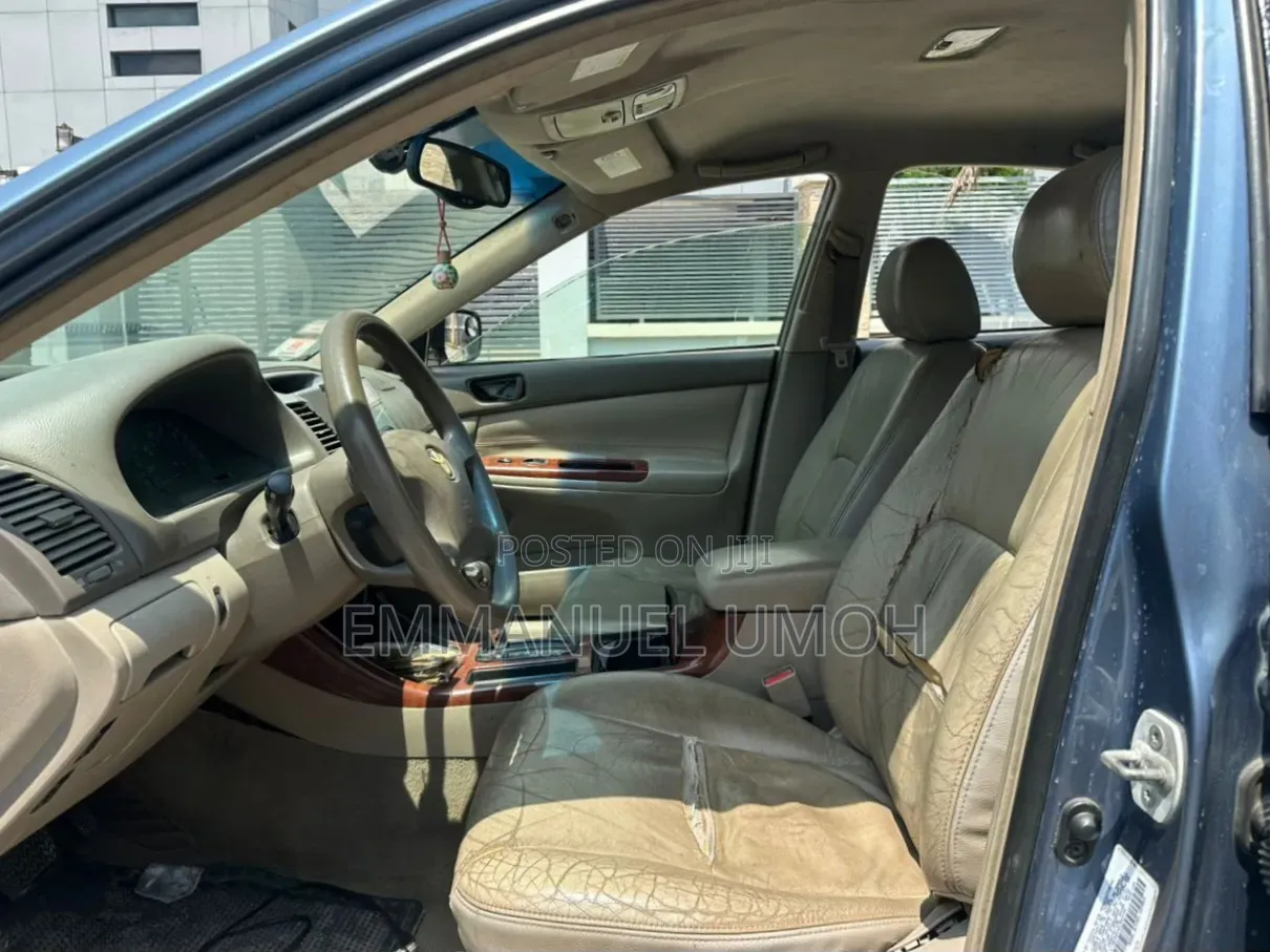 Toyota Camry 2004 Blue