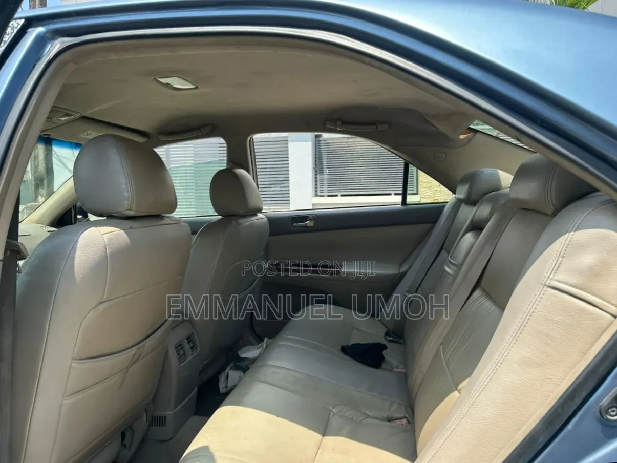 Toyota Camry 2004 Blue
