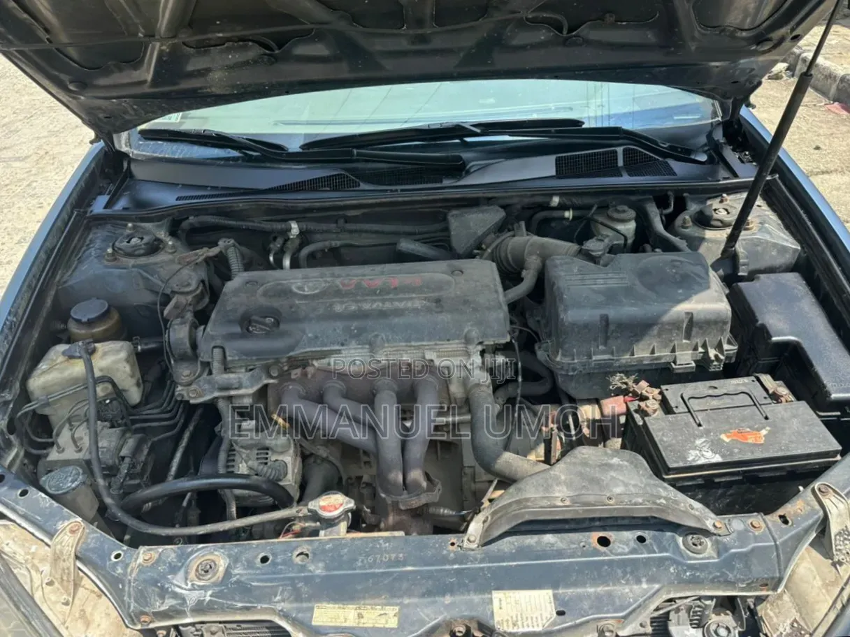 Toyota Camry 2004 Blue
