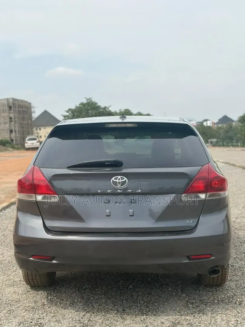 Toyota Venza LE 4dr Wagon (2.7L 4cyl 6A) 2014 Gray