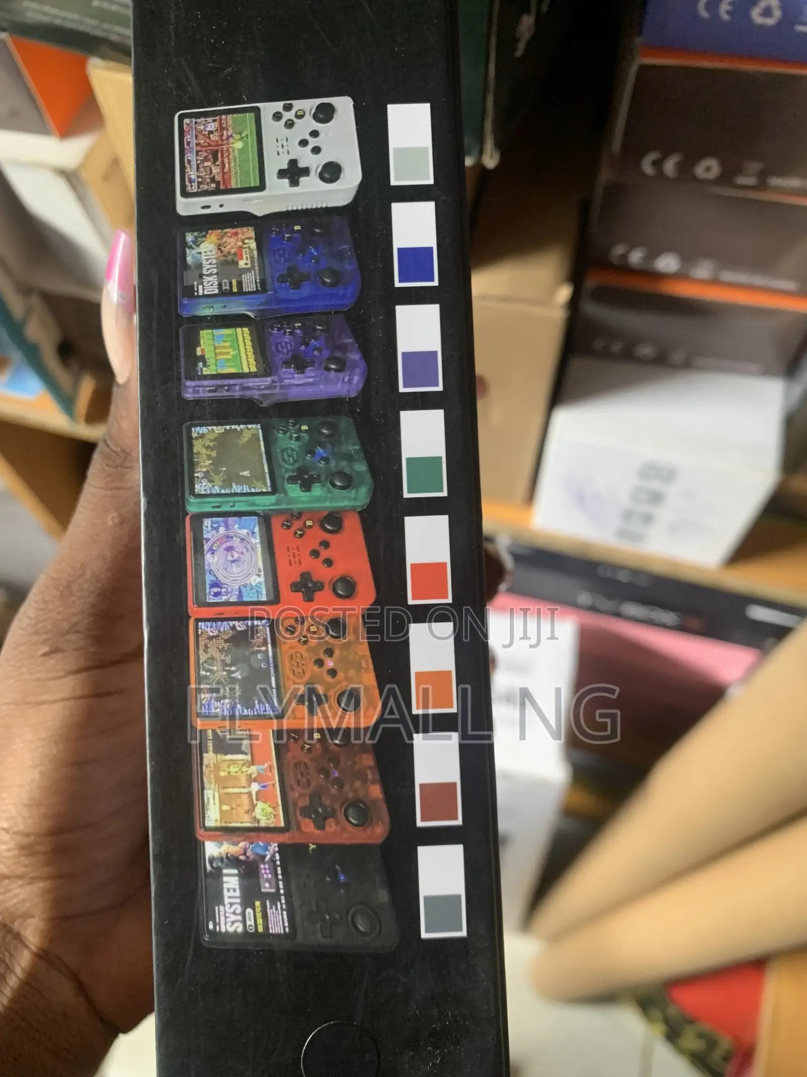 R36S Retro Handheld Game Consol