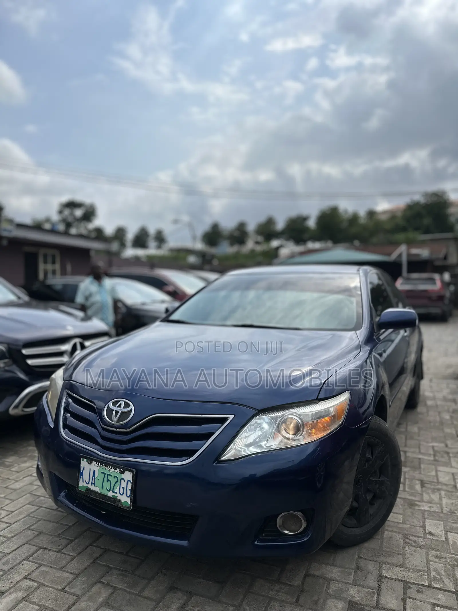 Toyota Camry LE 4dr Sedan (2.5L 4cyl 6AM) 2010 Blue