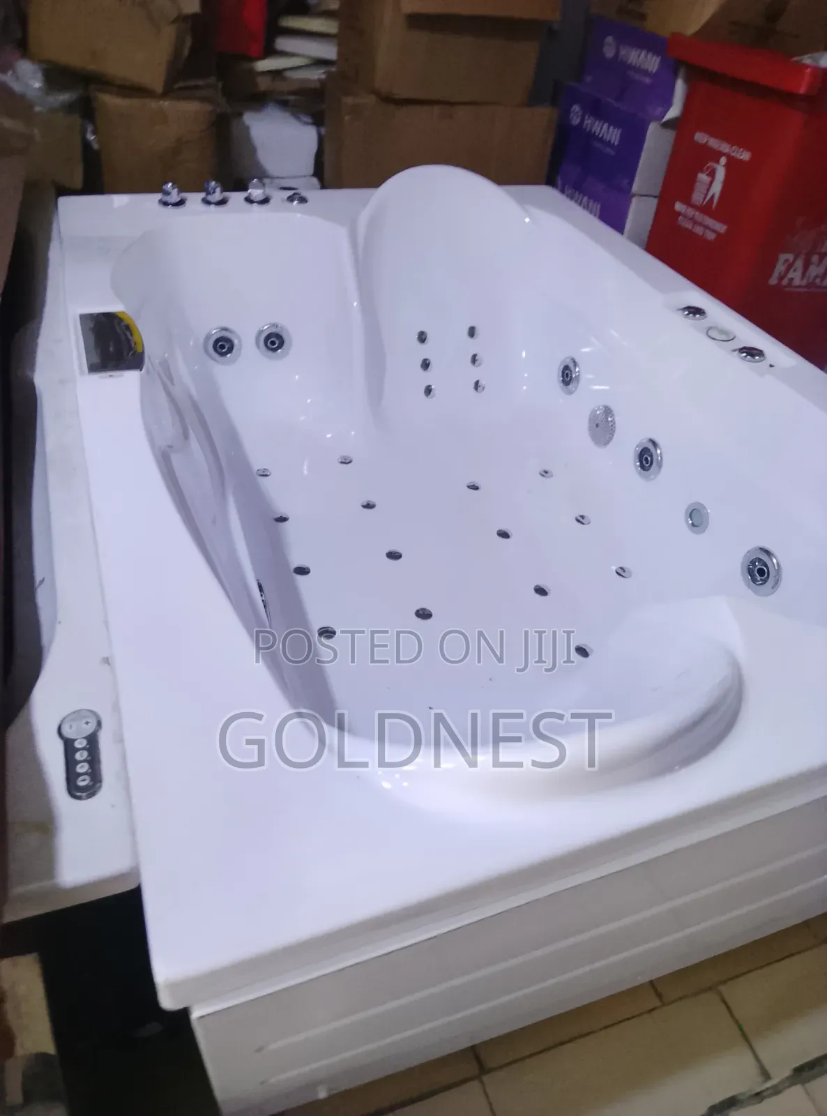 White Acrylic Whirlpool Jacuzzi Bathtub