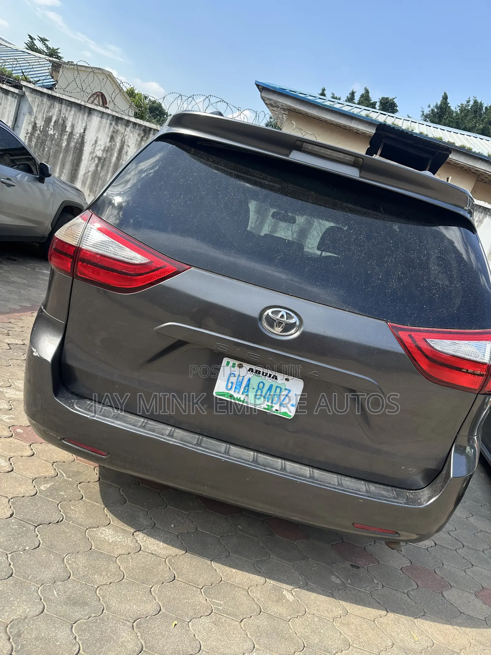 Toyota Sienna 2015 Gray