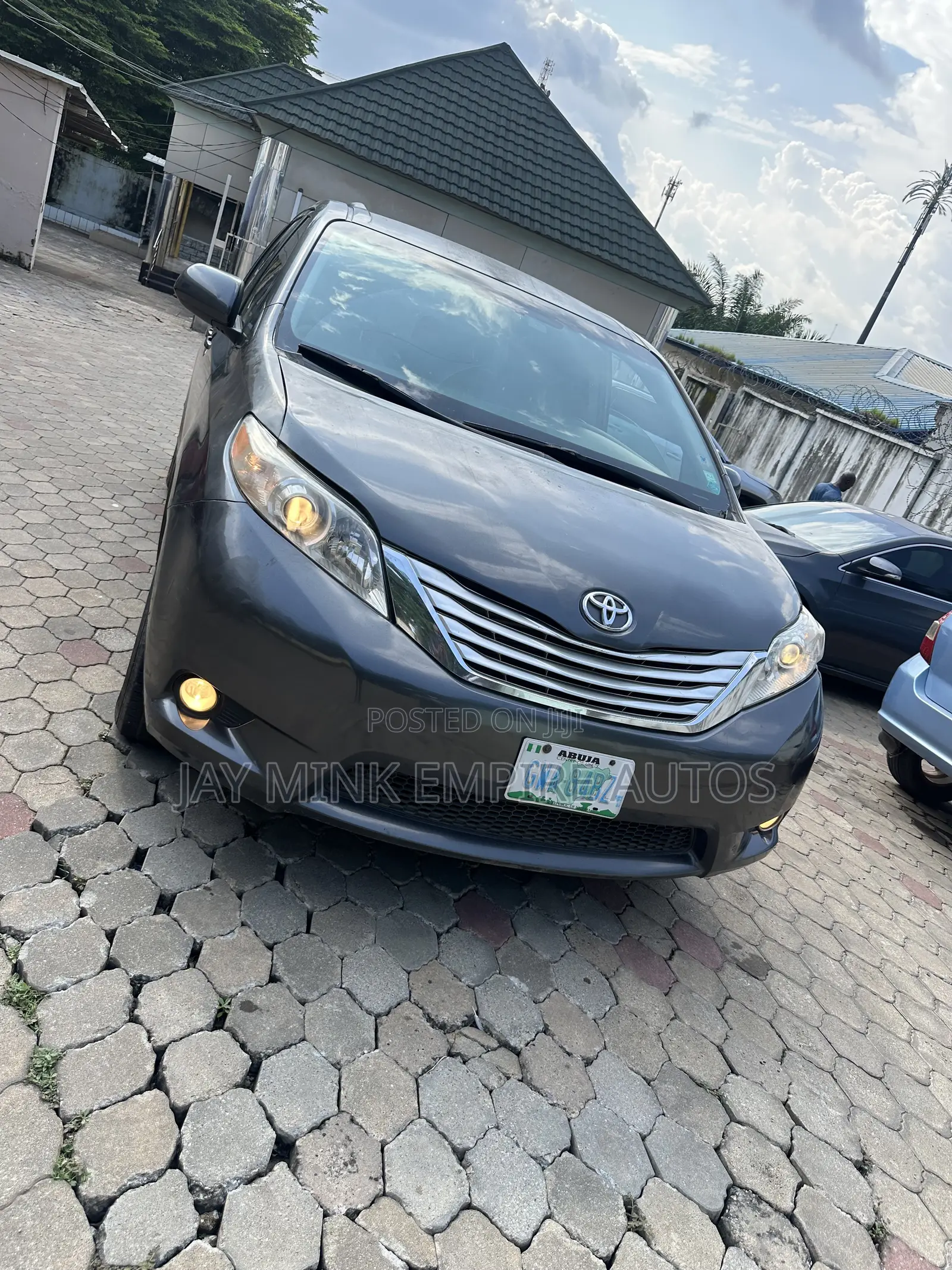 Toyota Sienna 2015 Gray