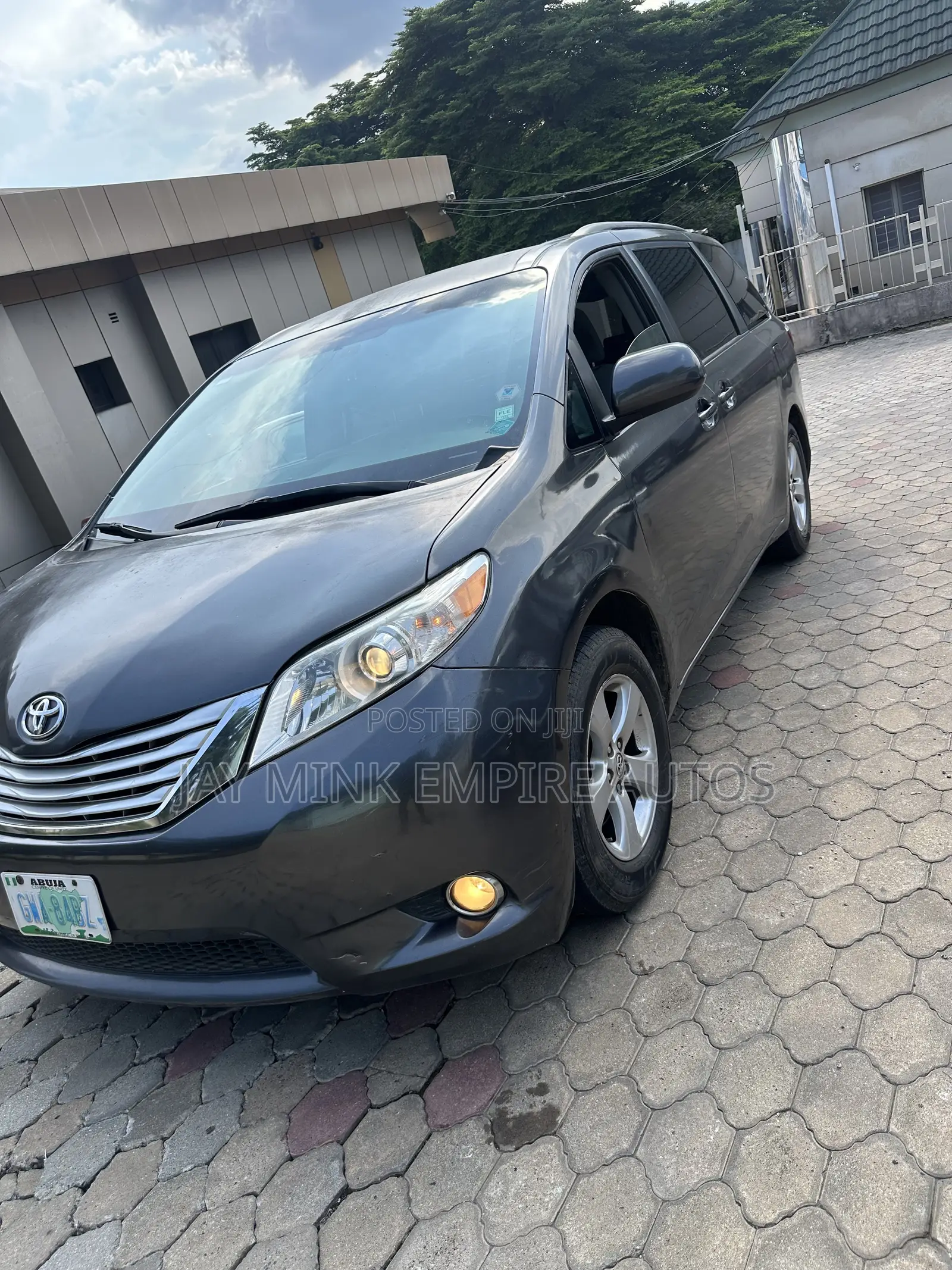 Toyota Sienna 2015 Gray