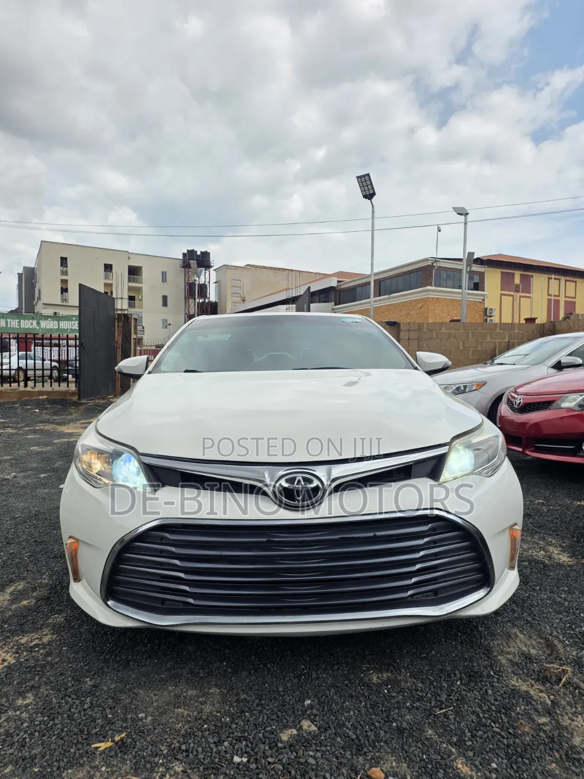 Toyota Avalon 2013 White