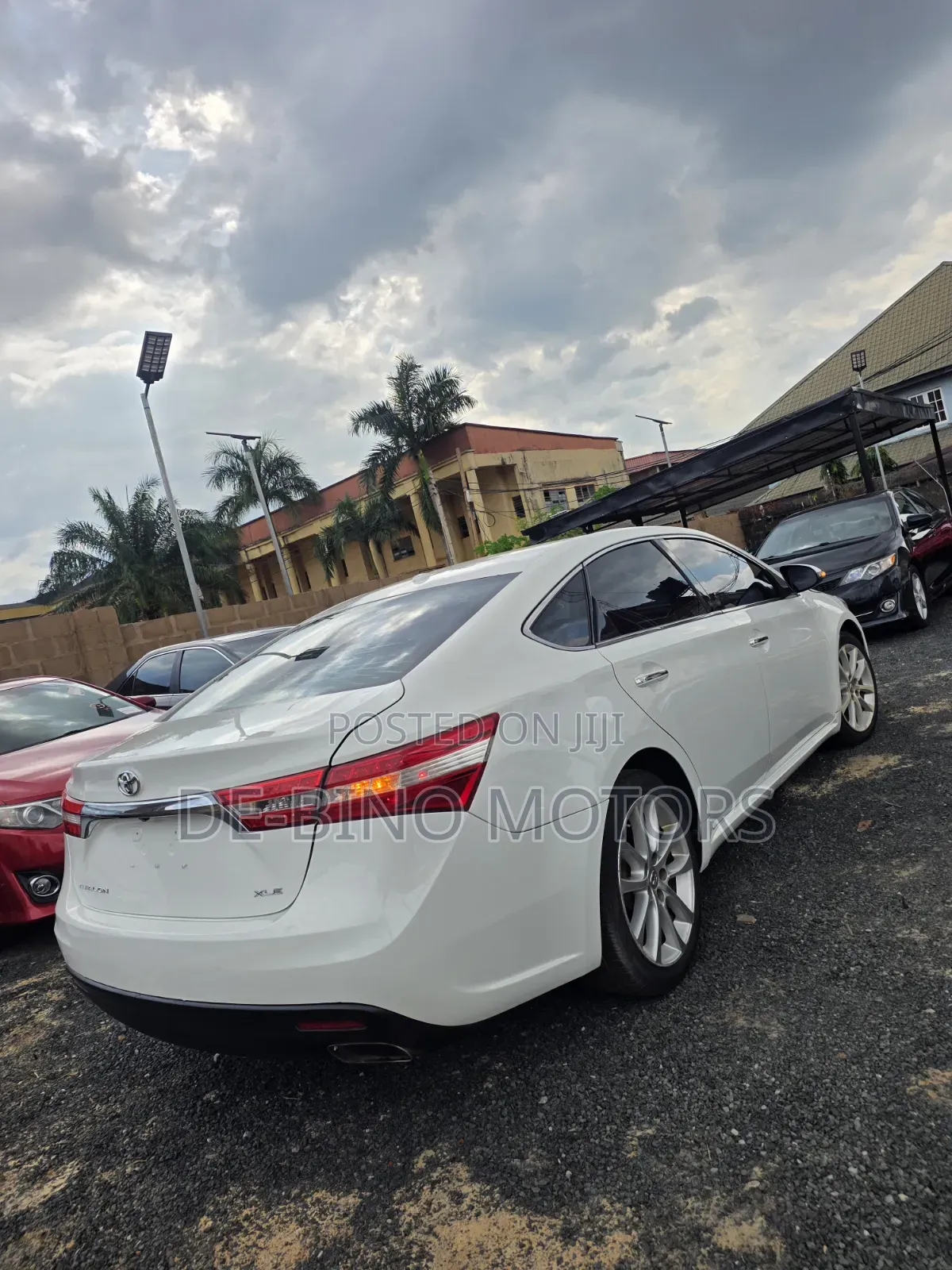 Toyota Avalon 2013 White