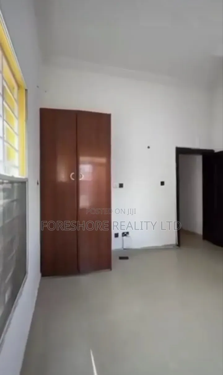 Studio Apartment in Lekki Phase 1 for rent