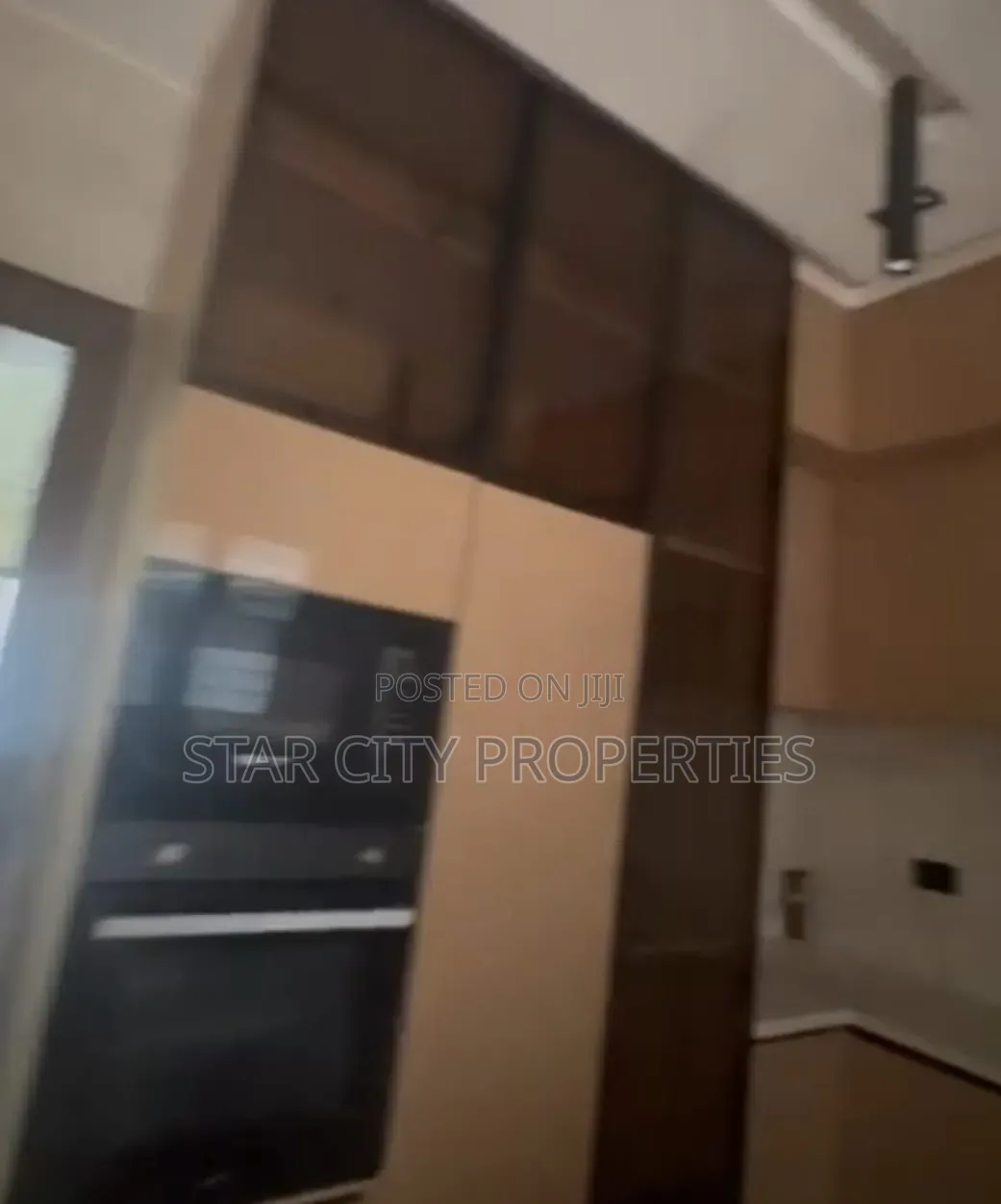 4bdrm Townhouse / Terrace in Omole Phase 2 for rent