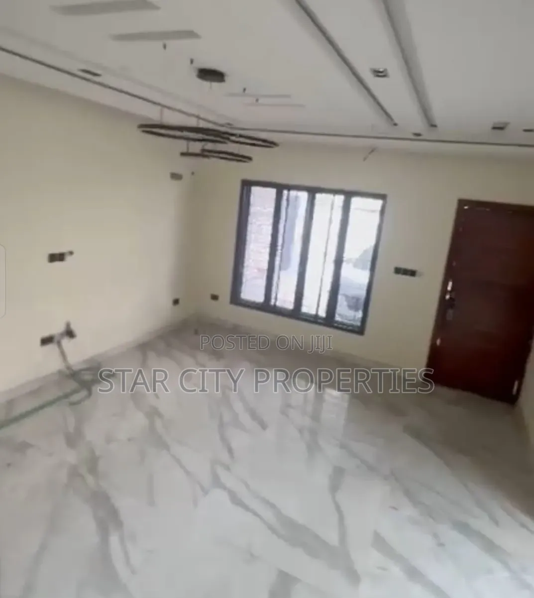 4bdrm Townhouse / Terrace in Omole Phase 2 for rent