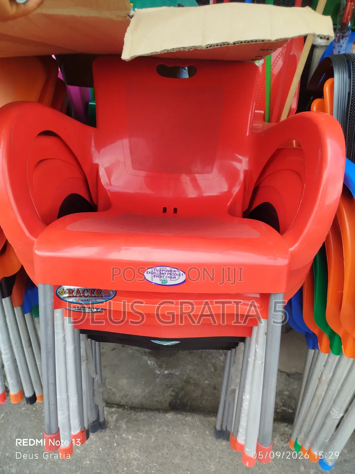 Plastic Armchair With Metal Leg