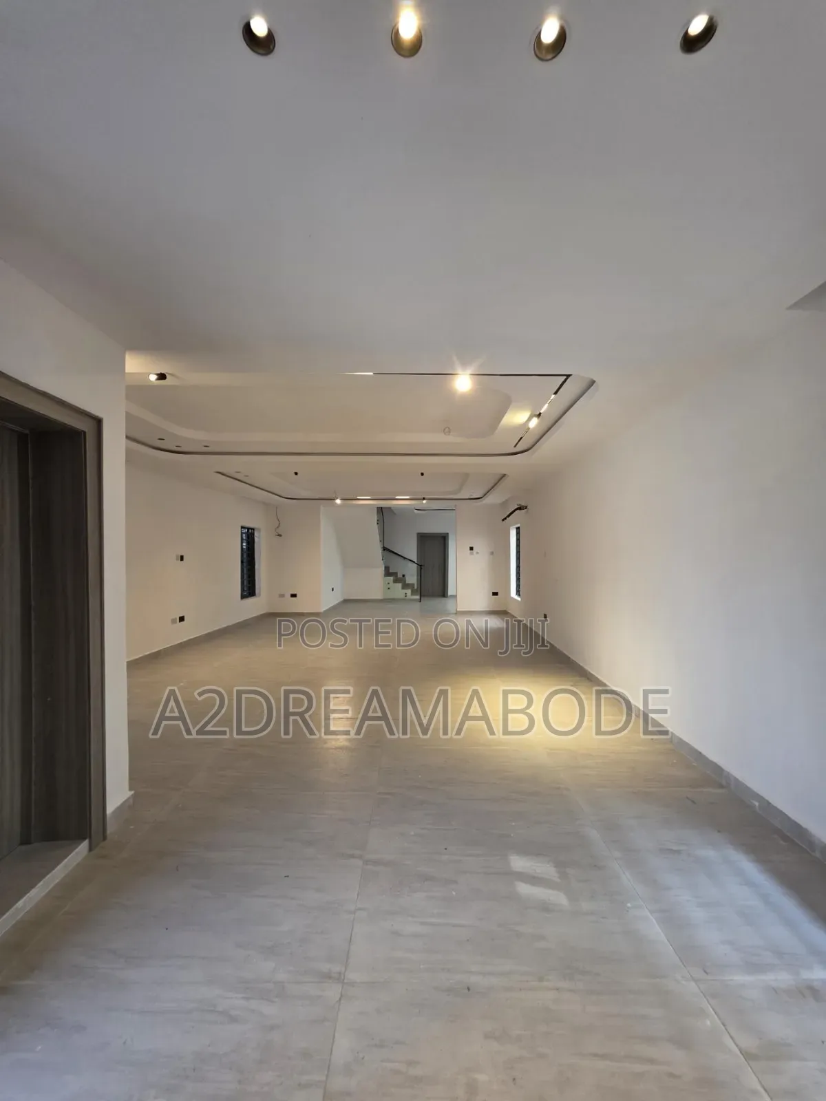 5bdrm Duplex in Lekki for sale