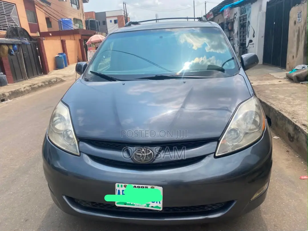 Toyota Sienna 2009