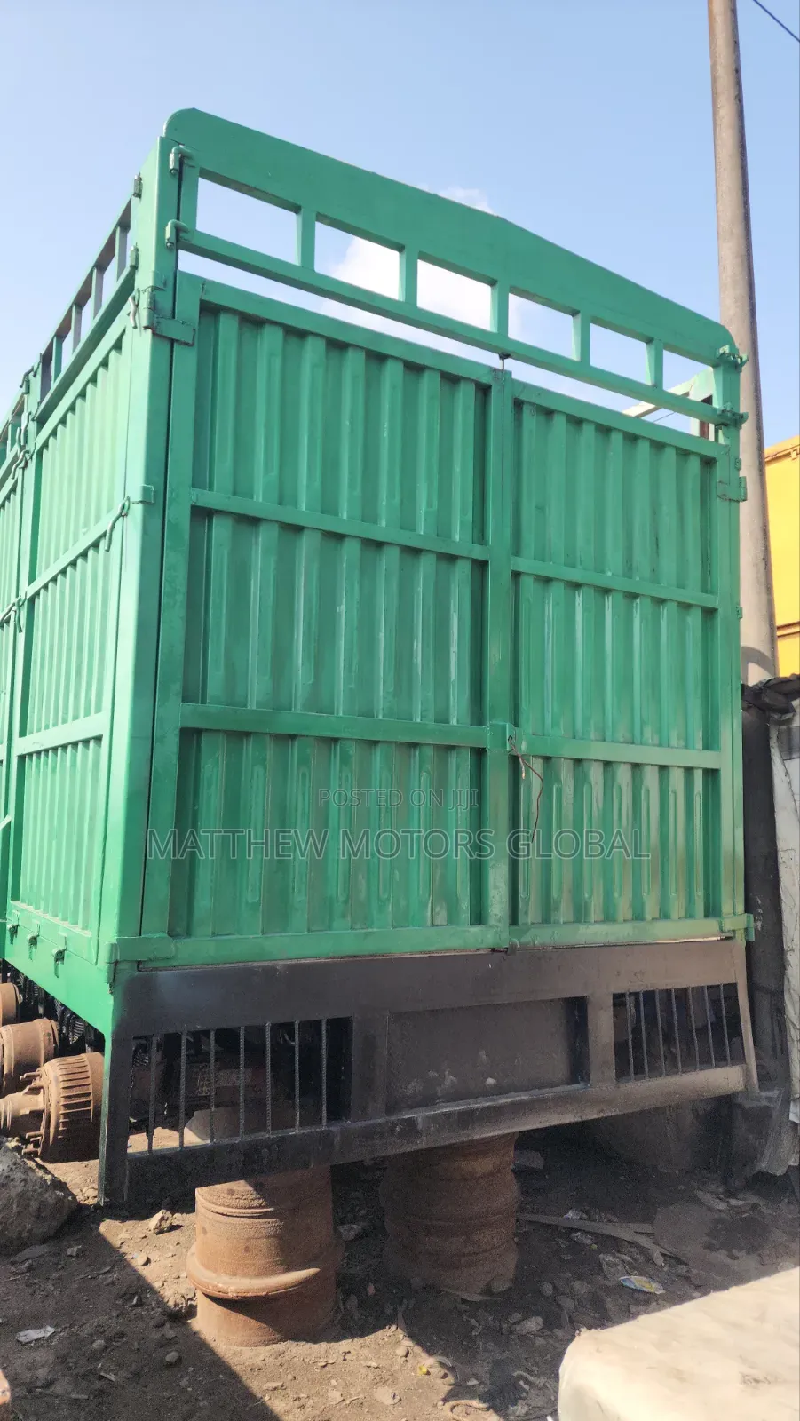 Newly Fabricated Trailer Bucket 40 Feet