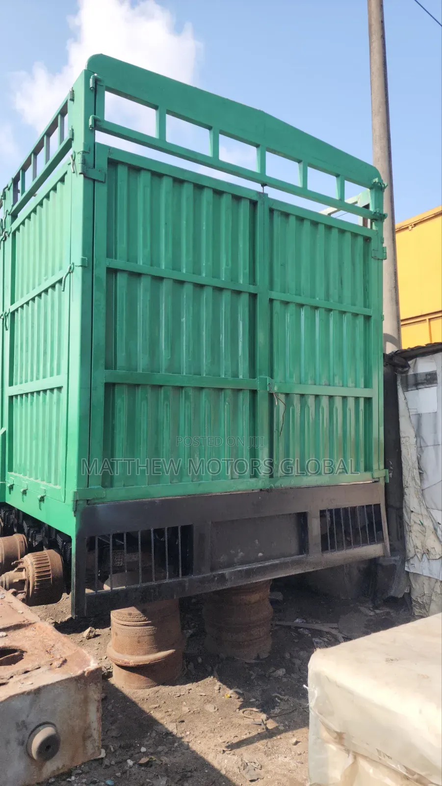 Newly Fabricated Trailer Bucket 40 Feet
