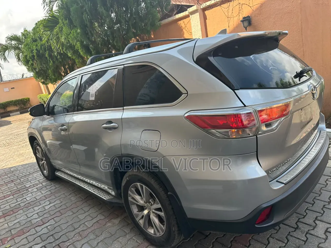 Toyota Highlander XLE 4dr SUV (3.5L 6cyl 6A) 2015 Silver