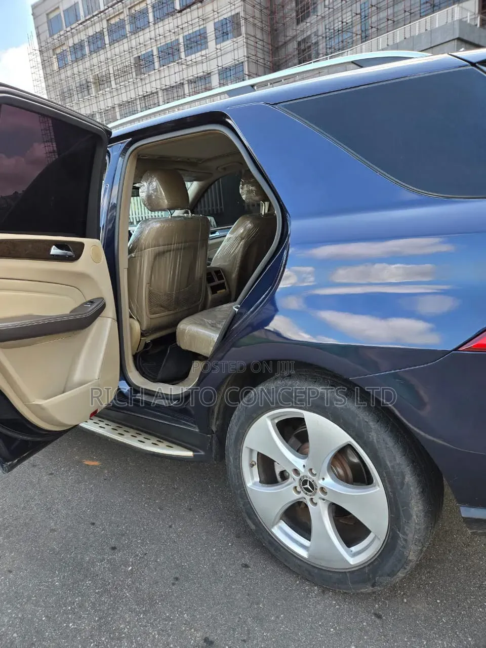 Mercedes-Benz M Class ML350 4MATIC 4dr SUV AWD (3.5L 6cyl 7A) 2014 Blue