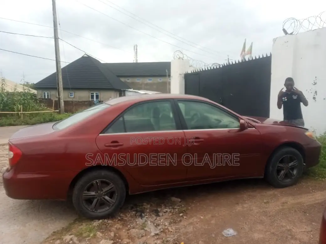 Toyota Camry 2004 Pink