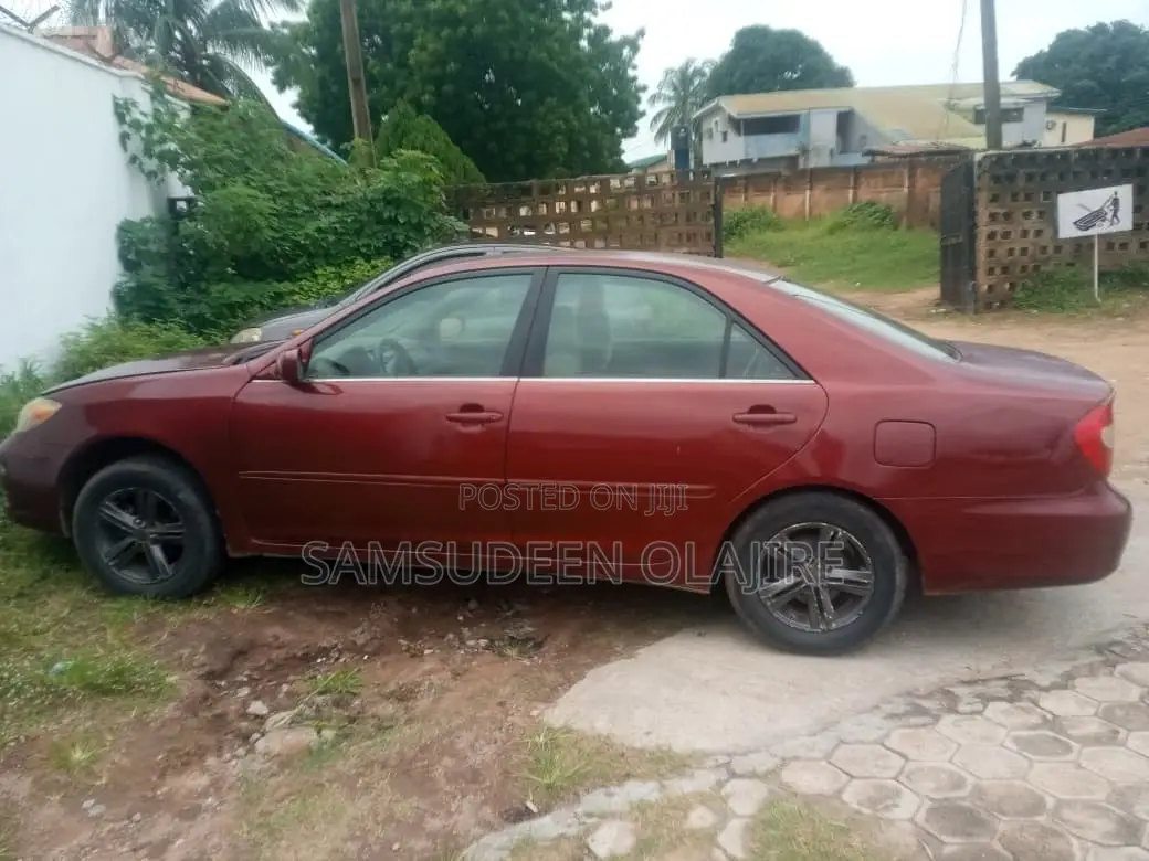 Toyota Camry 2004 Pink