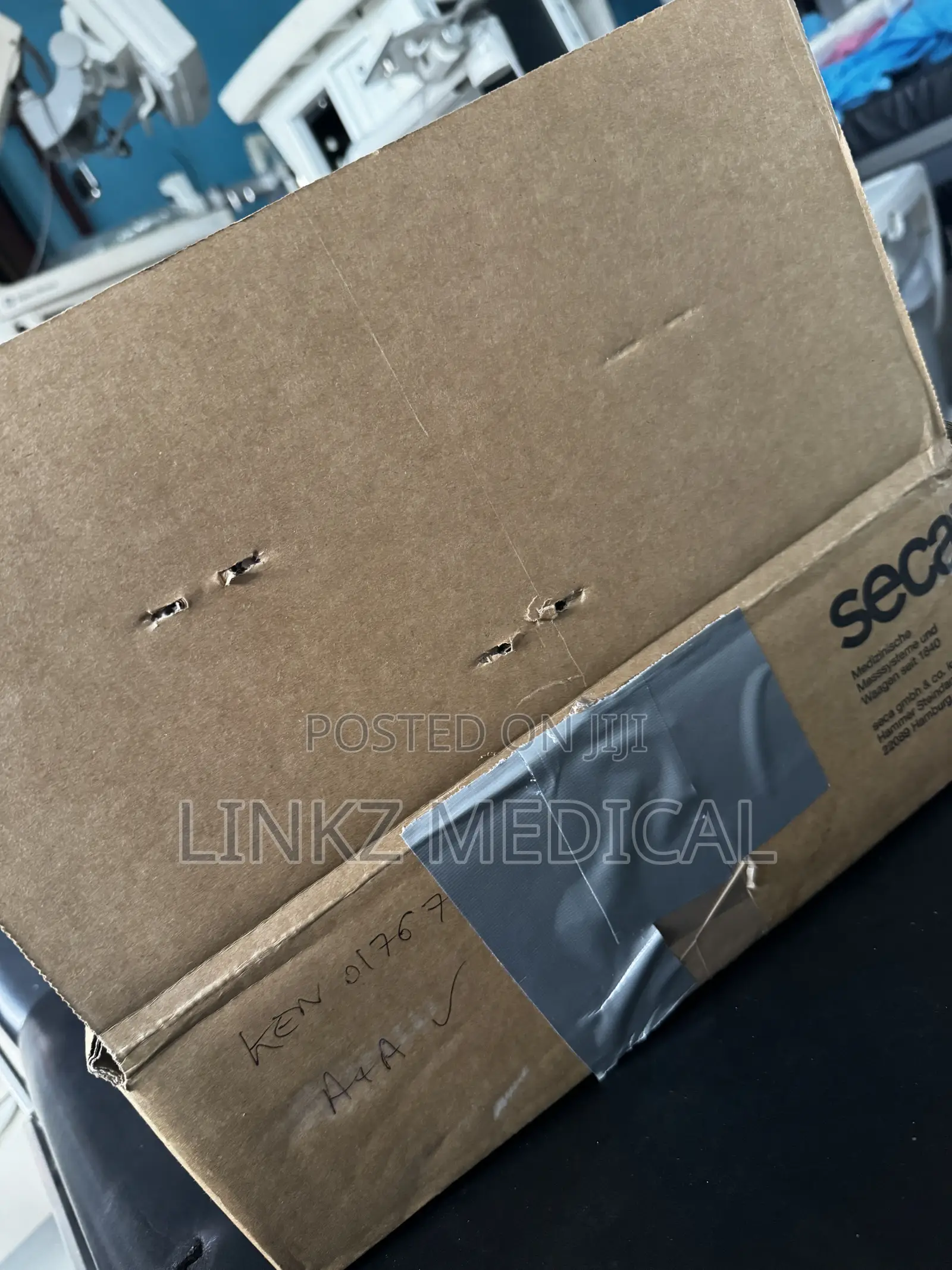 Seca 877 (2 in 1) Scale With Carry Bag