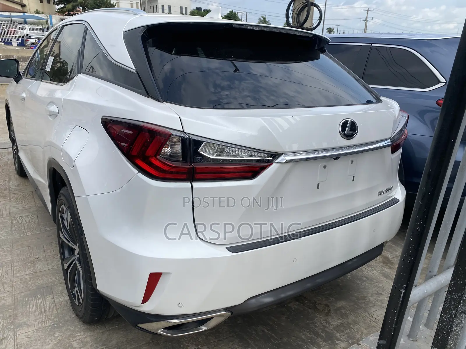 Lexus RX 350 FWD 2017 Off white
