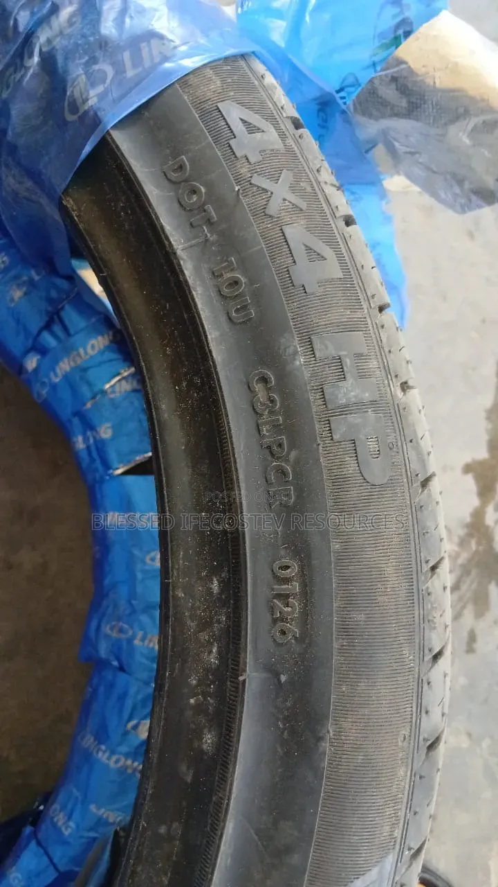 Tire 235/45r20 100w