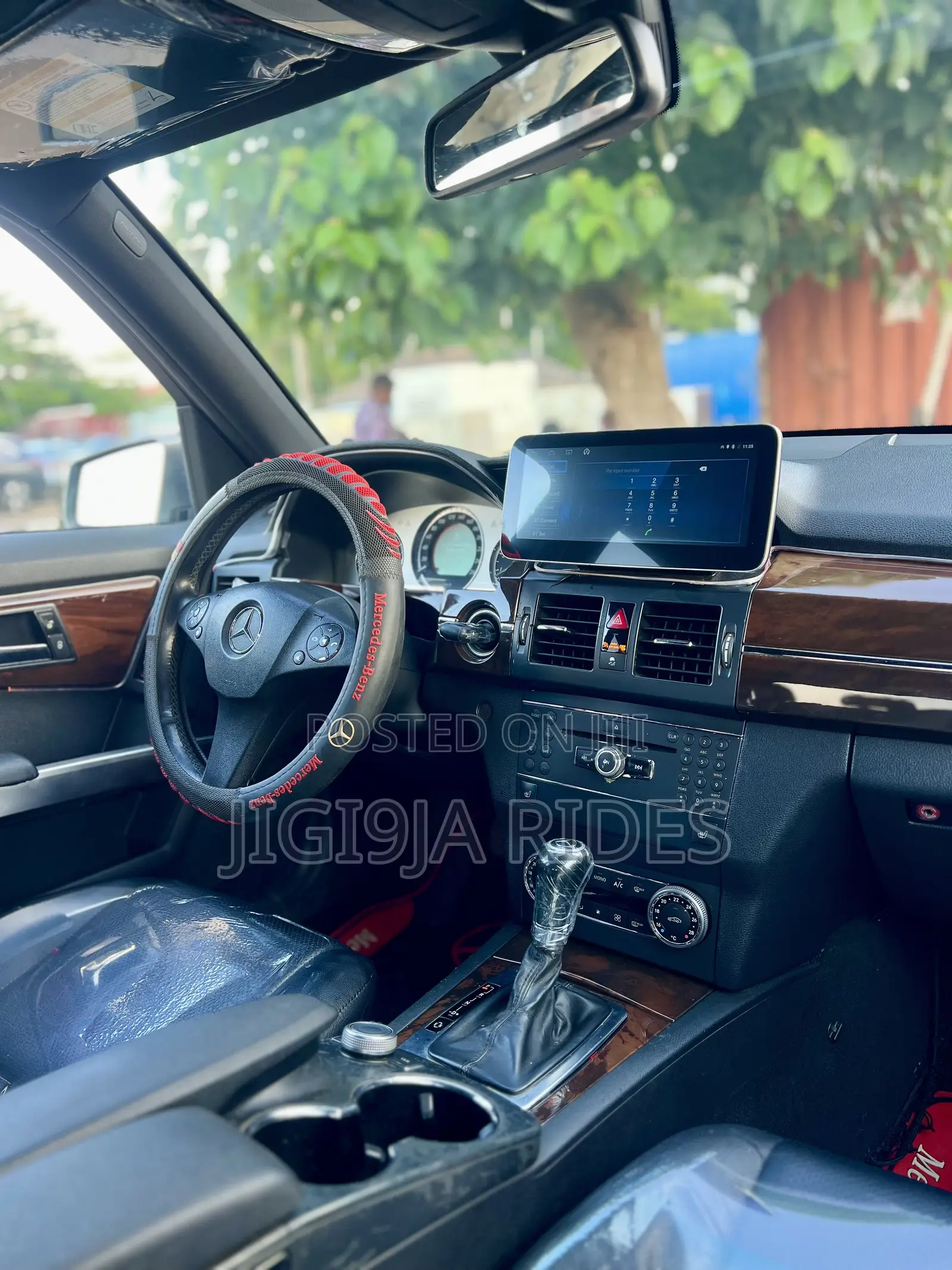 Mercedes-Benz GLK-Class 2011 Gray