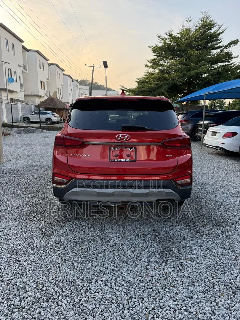 Hyundai Santa Fe 2019 Red