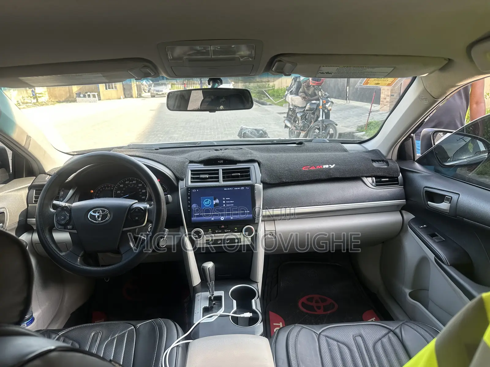 Toyota Camry LE 4dr Sedan (2.5L 4cyl 6A) 2014 Black