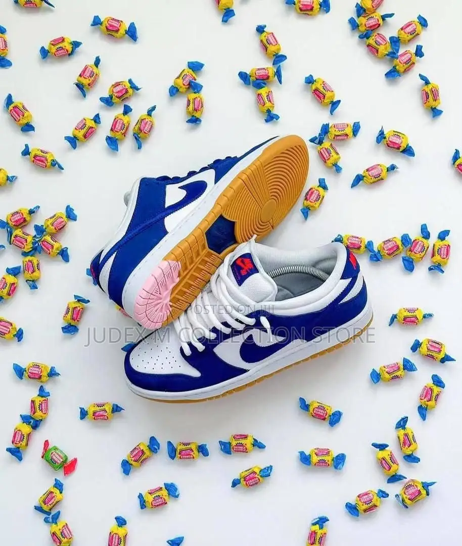 Nike Dunk Low – Premium Streetwear Sneakers
