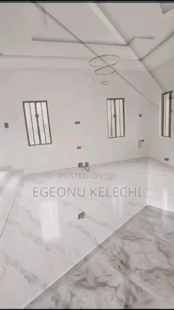 6bdrm Duplex in Awka for sale