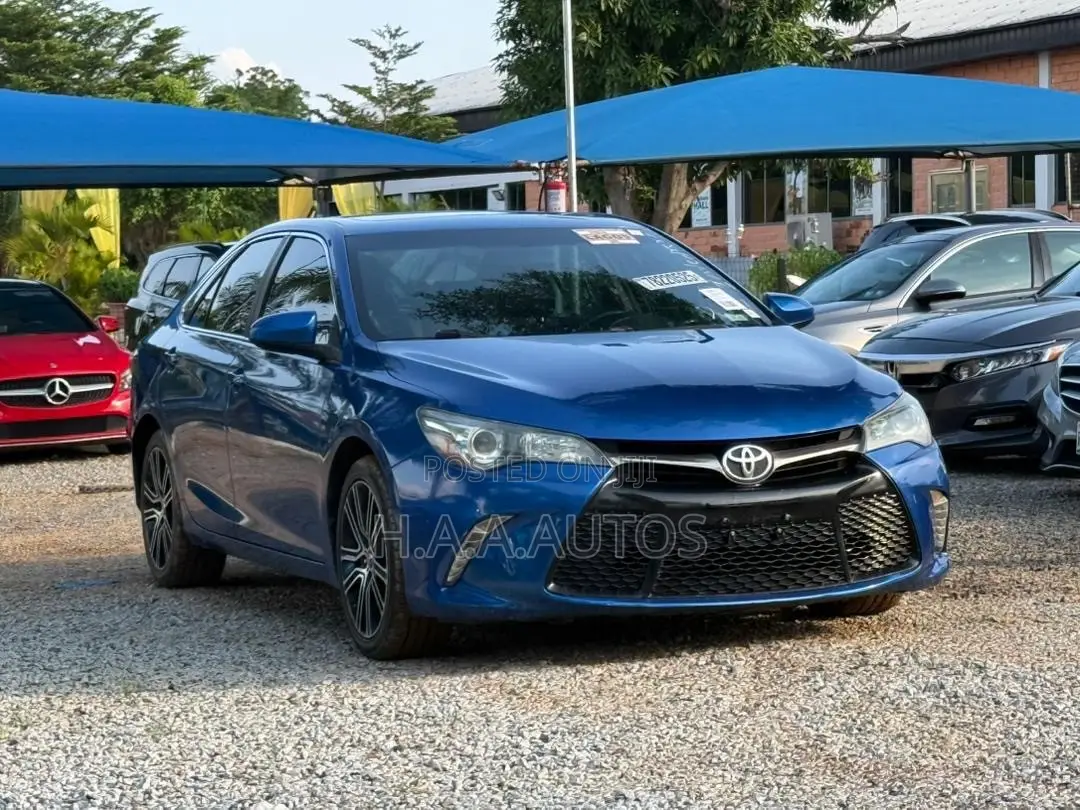 Toyota Camry SE w/Special Edition Pkg (2.5L 4cyl 6A) 2016 Blue