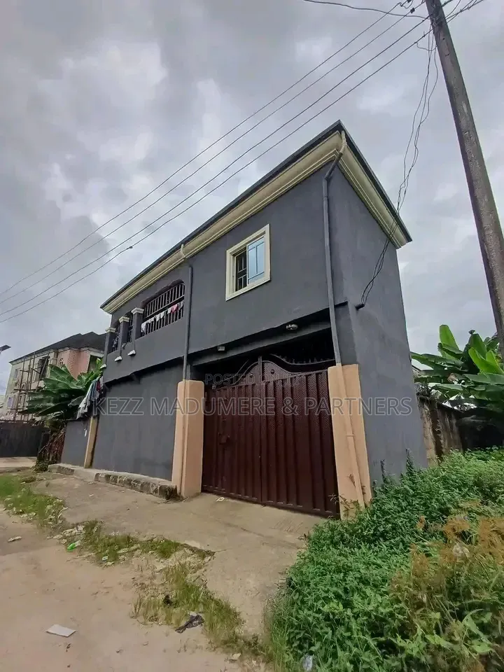 6bdrm Block of Flats in Aker Road, Iwofe,, New Layout for sale