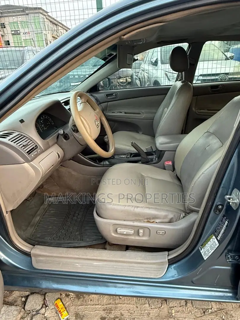 Toyota Camry 2006 Blue