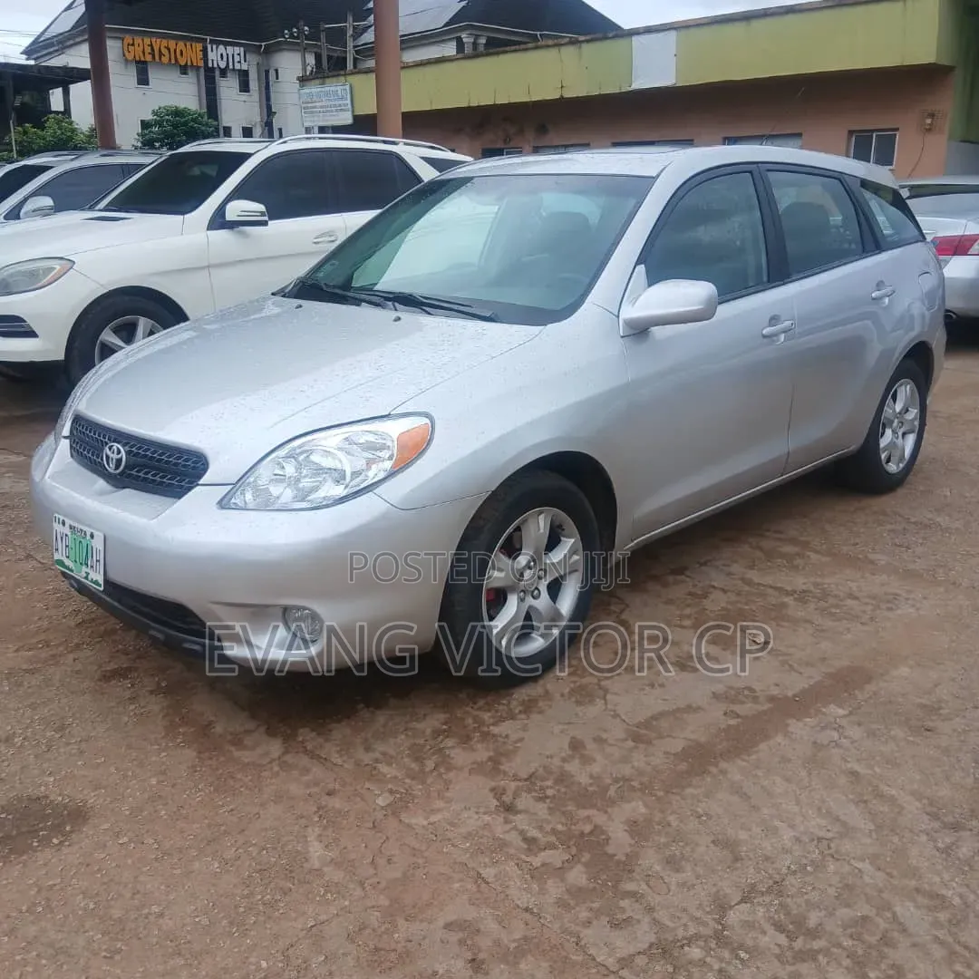 Toyota Matrix Hatchback AWD (1.8L 4cyl 4A) 2006 Silver