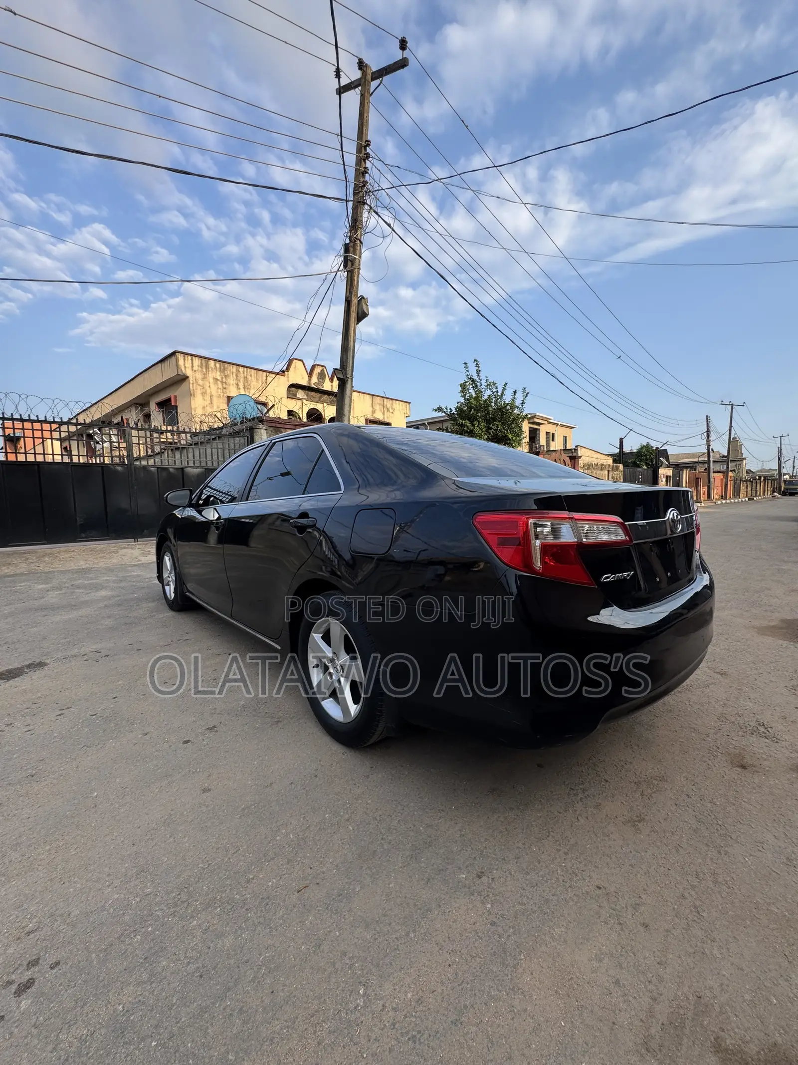 Toyota Camry XLE 4dr Sedan (2.5L 4cyl 6A) 2013 Black