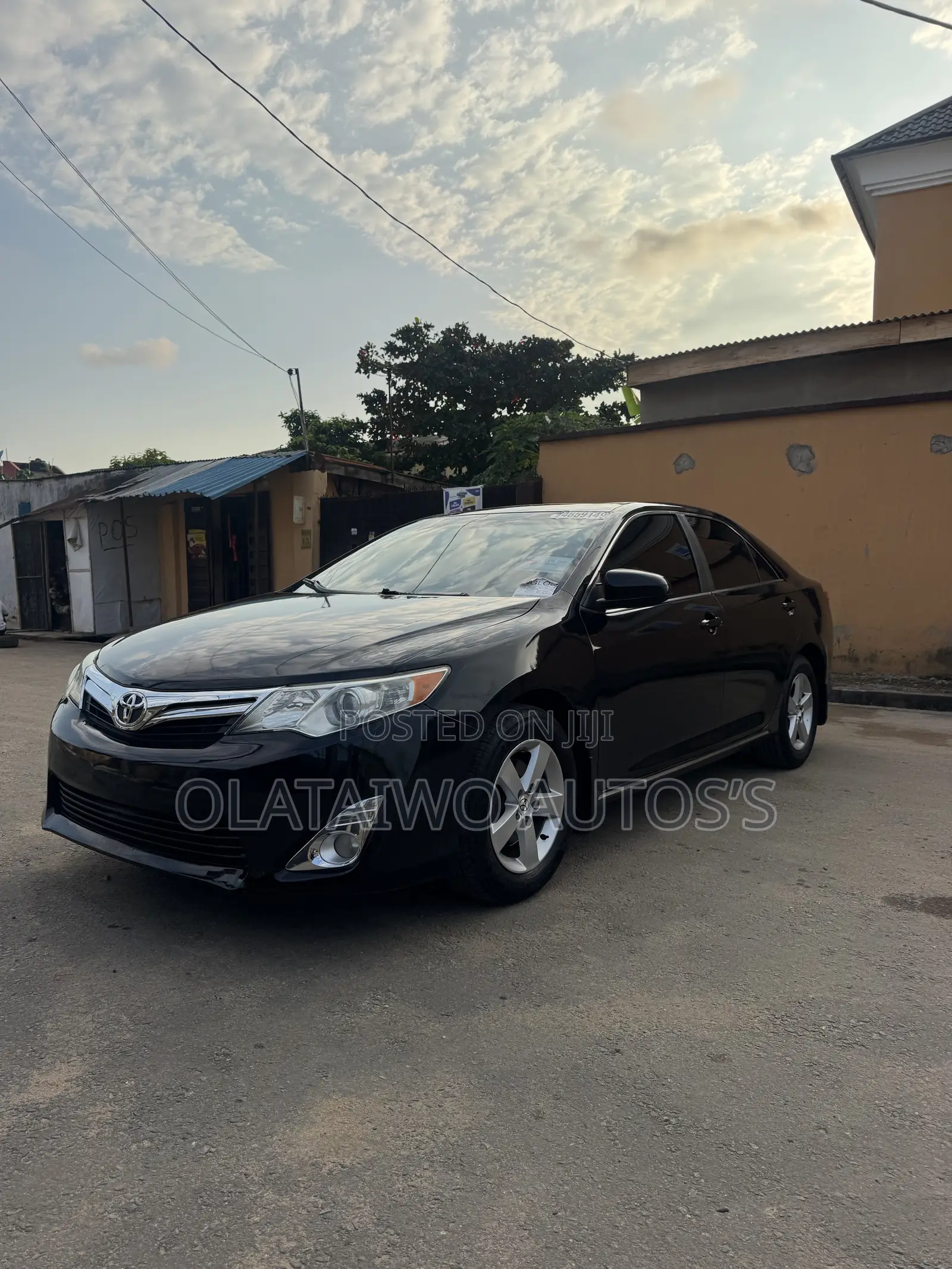 Toyota Camry XLE 4dr Sedan (2.5L 4cyl 6A) 2013 Black