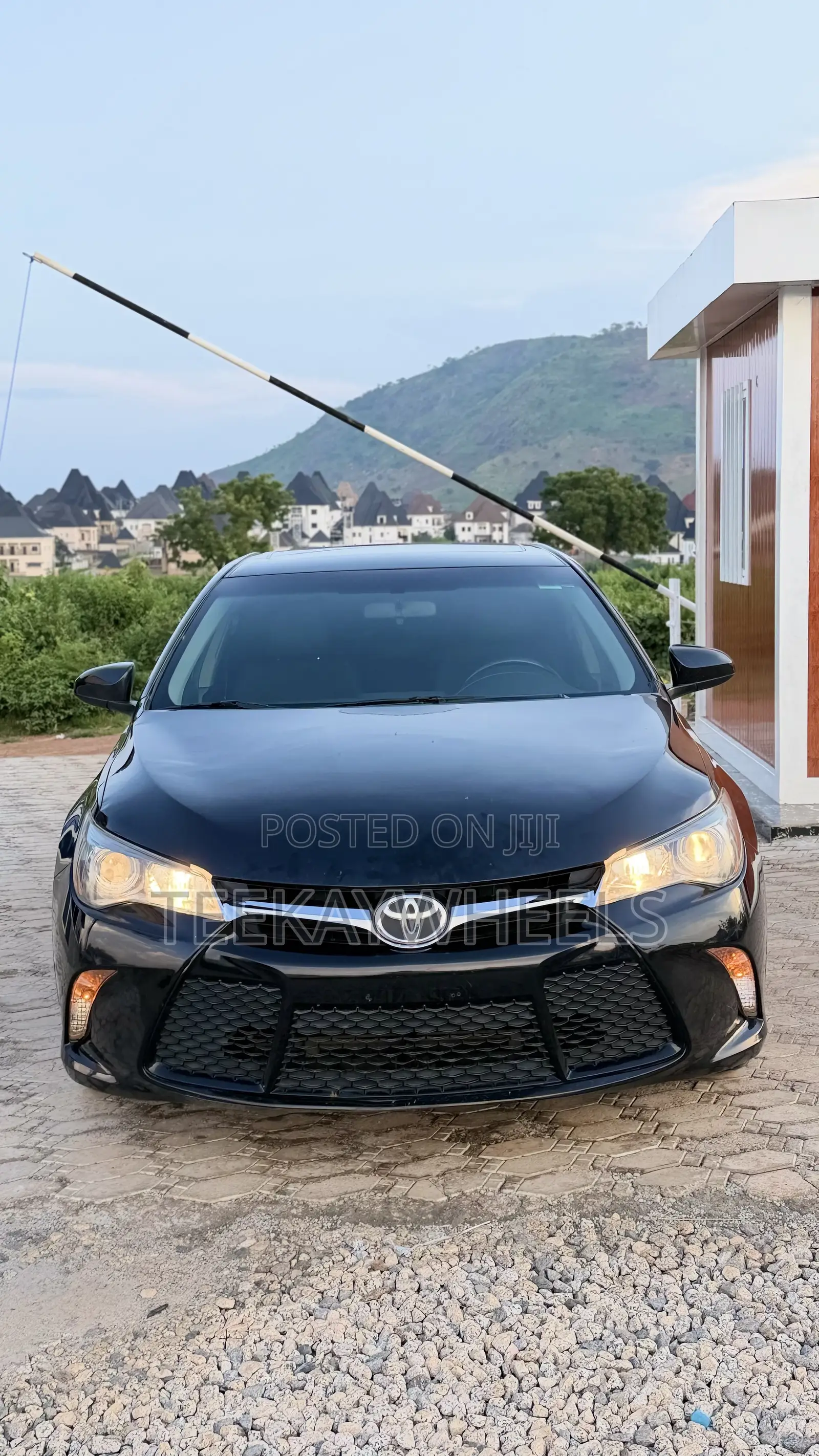 Toyota Camry SE 4dr Sedan (2.5L 4cyl 6A) 2017 Black