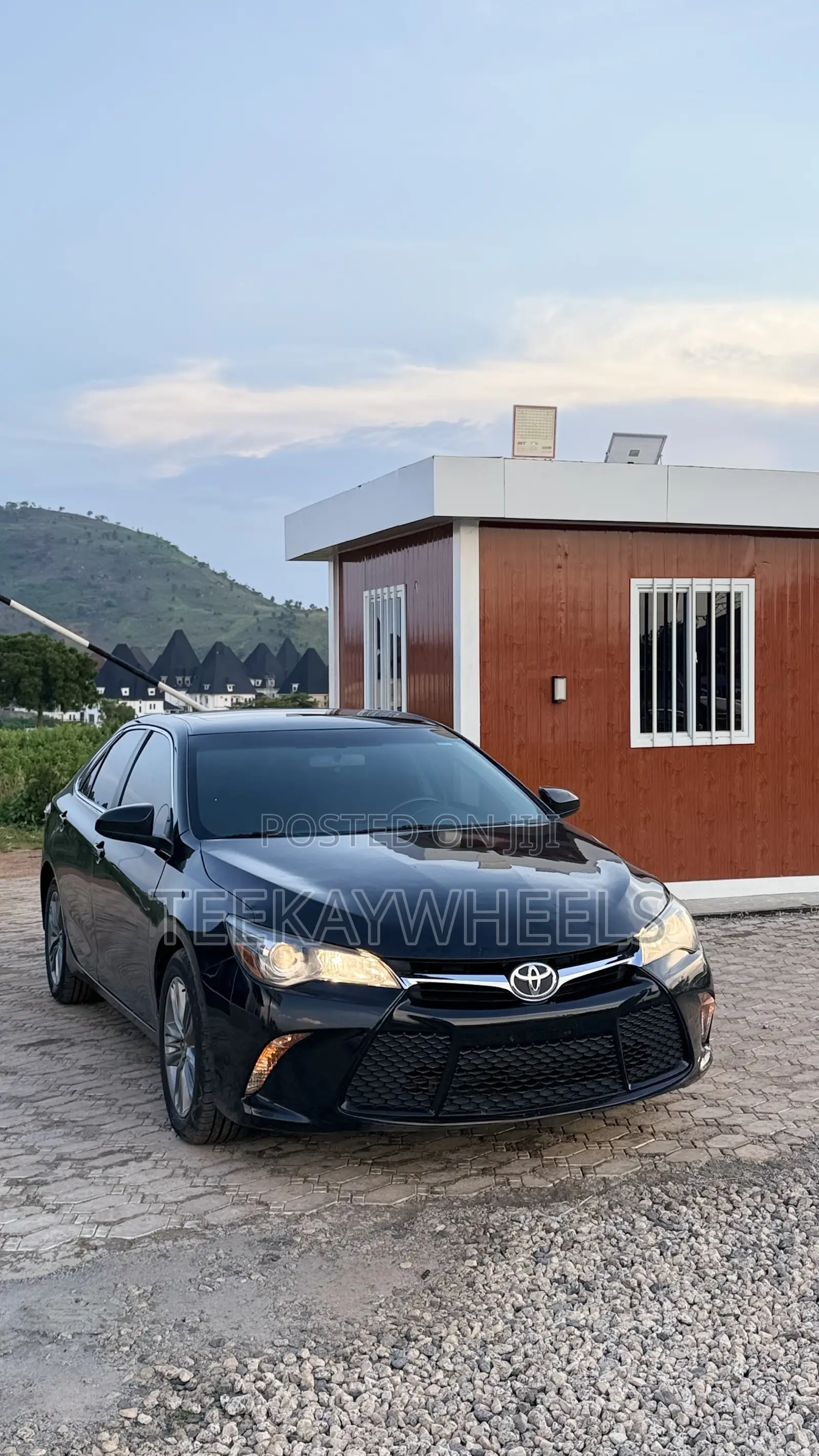 Toyota Camry SE 4dr Sedan (2.5L 4cyl 6A) 2017 Black