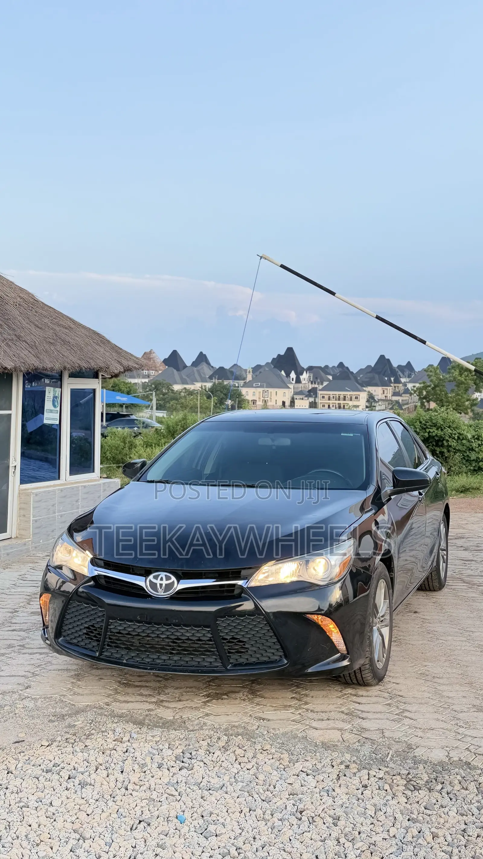 Toyota Camry SE 4dr Sedan (2.5L 4cyl 6A) 2017 Black